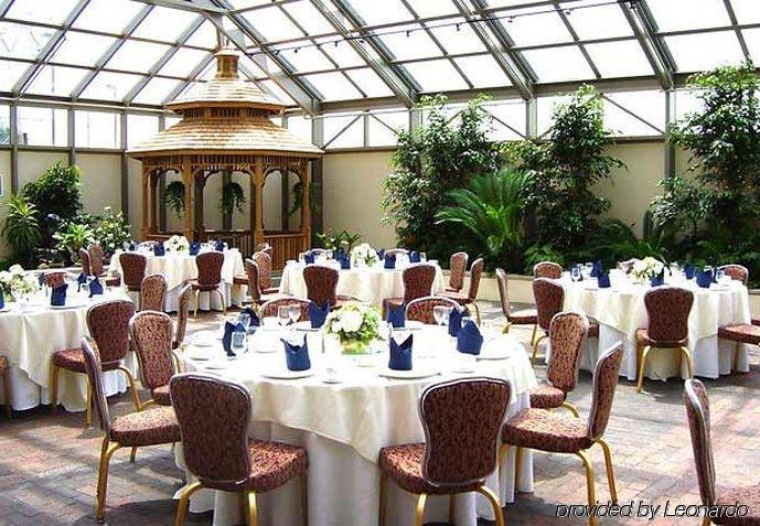 Courtyard By Marriott Erie Ambassador Conference Center Hotel Restoran gambar