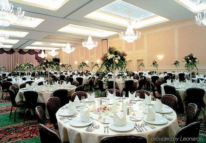 Courtyard By Marriott Erie Ambassador Conference Center Hotel Restoran gambar
