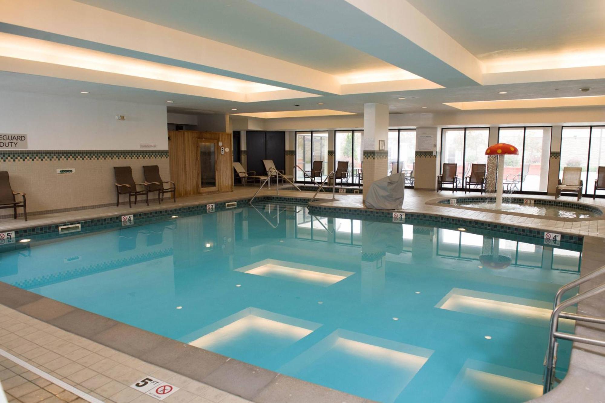 Courtyard By Marriott Erie Ambassador Conference Center Hotel Luaran gambar