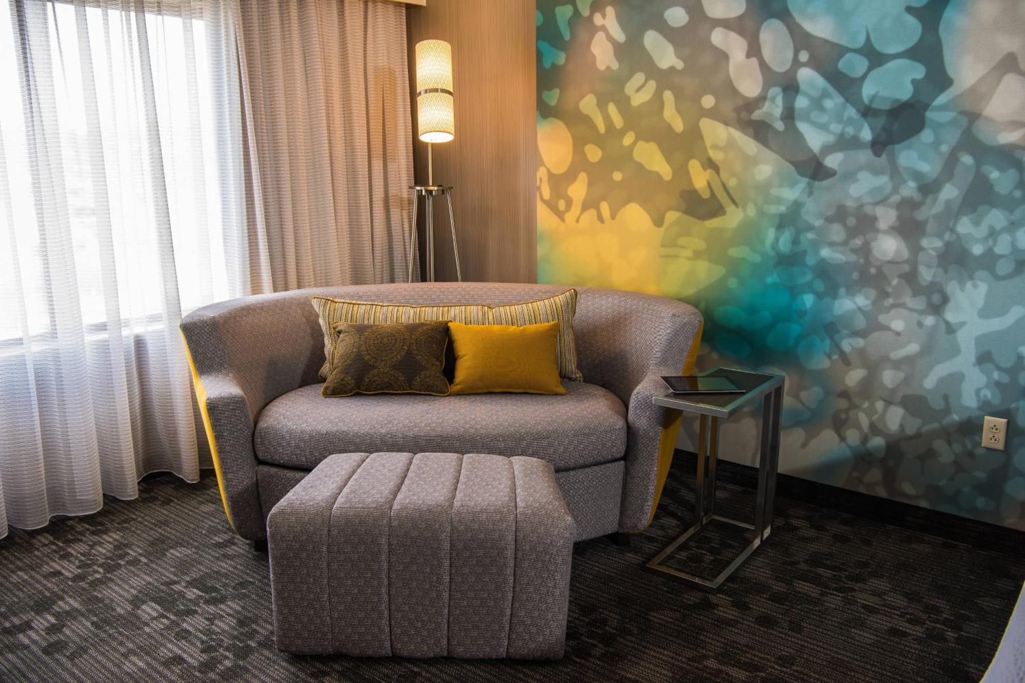 Courtyard By Marriott Erie Ambassador Conference Center Hotel Luaran gambar